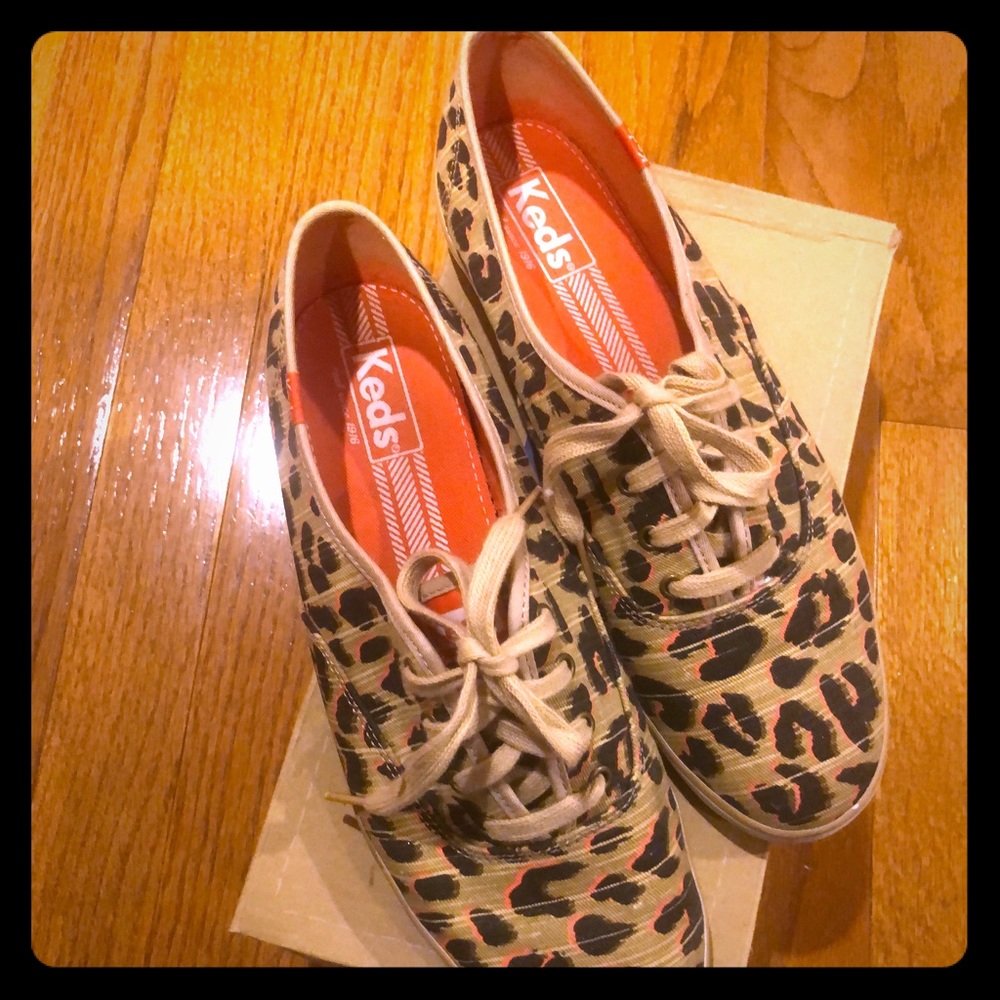 Keds Stylish Women’s Leopard Sneakers